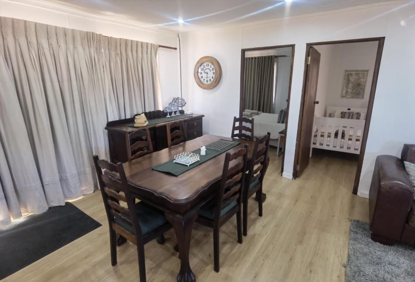 Holiday home Cozy Dullstroom